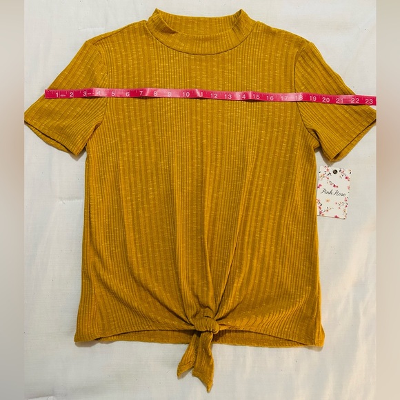 NWT Pink Rose Women’s Tie Front Ribbed Top in Gold - Picture 3 of 9